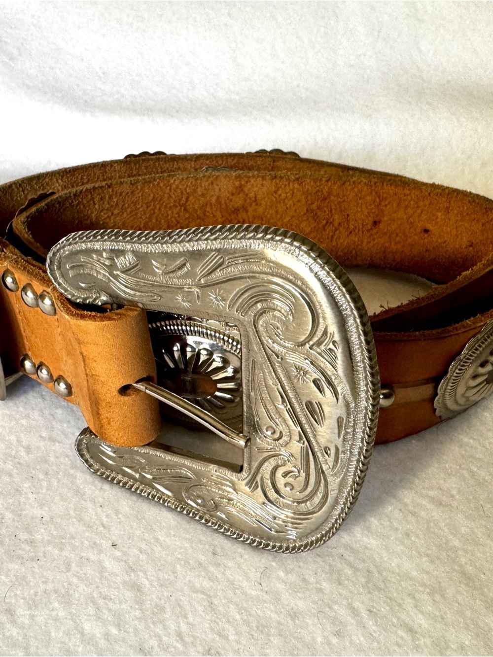 Vtg Western Concho Belt Tan Brown Leather Engraved Silver-Tone Buckle Set